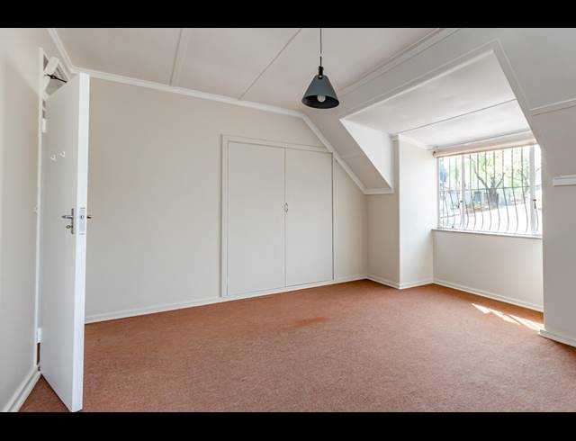 3 BEDROOM HOUSE TO LET IN PARKHURST